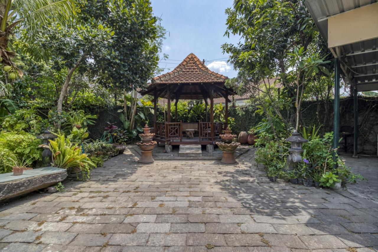 Reddoorz Hostel Near Adisucipto Airport Yogyakarta Kalasan Dış mekan fotoğraf