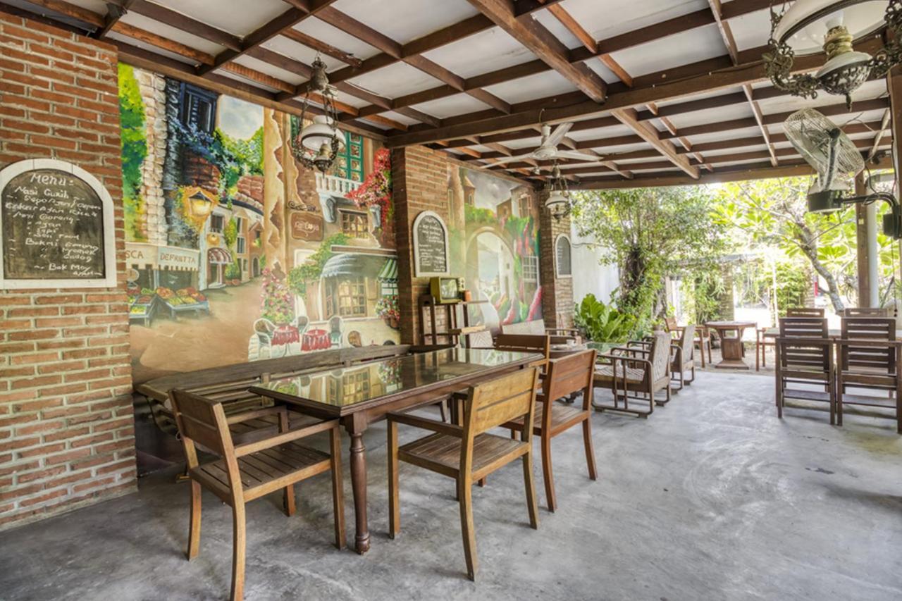 Reddoorz Hostel Near Adisucipto Airport Yogyakarta Kalasan Dış mekan fotoğraf